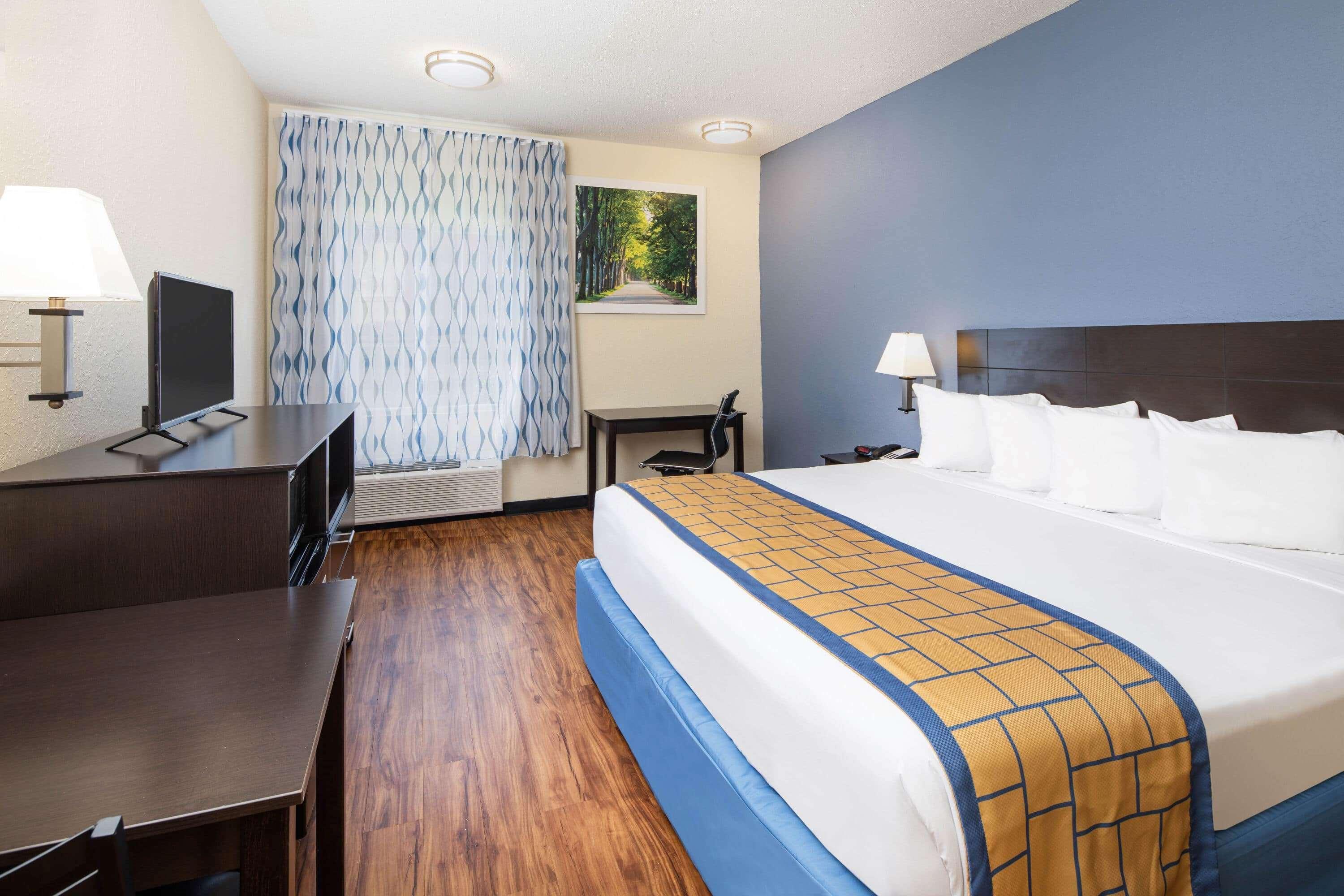 Days By Wyndham I-75 North Hotel