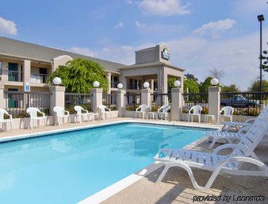 Hotel Days By Wyndham I-75 North 2*
